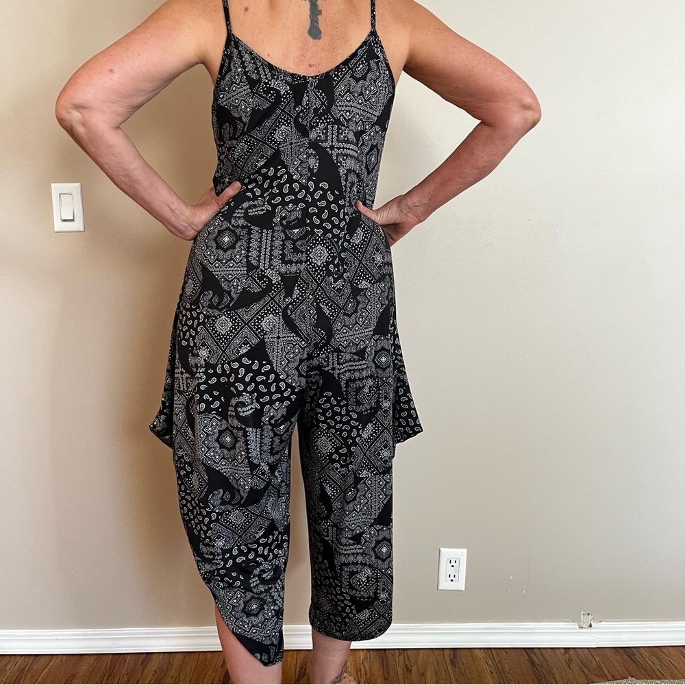 India Boutique Black and White Patterned Jumpsuit - Picture 4 of 5